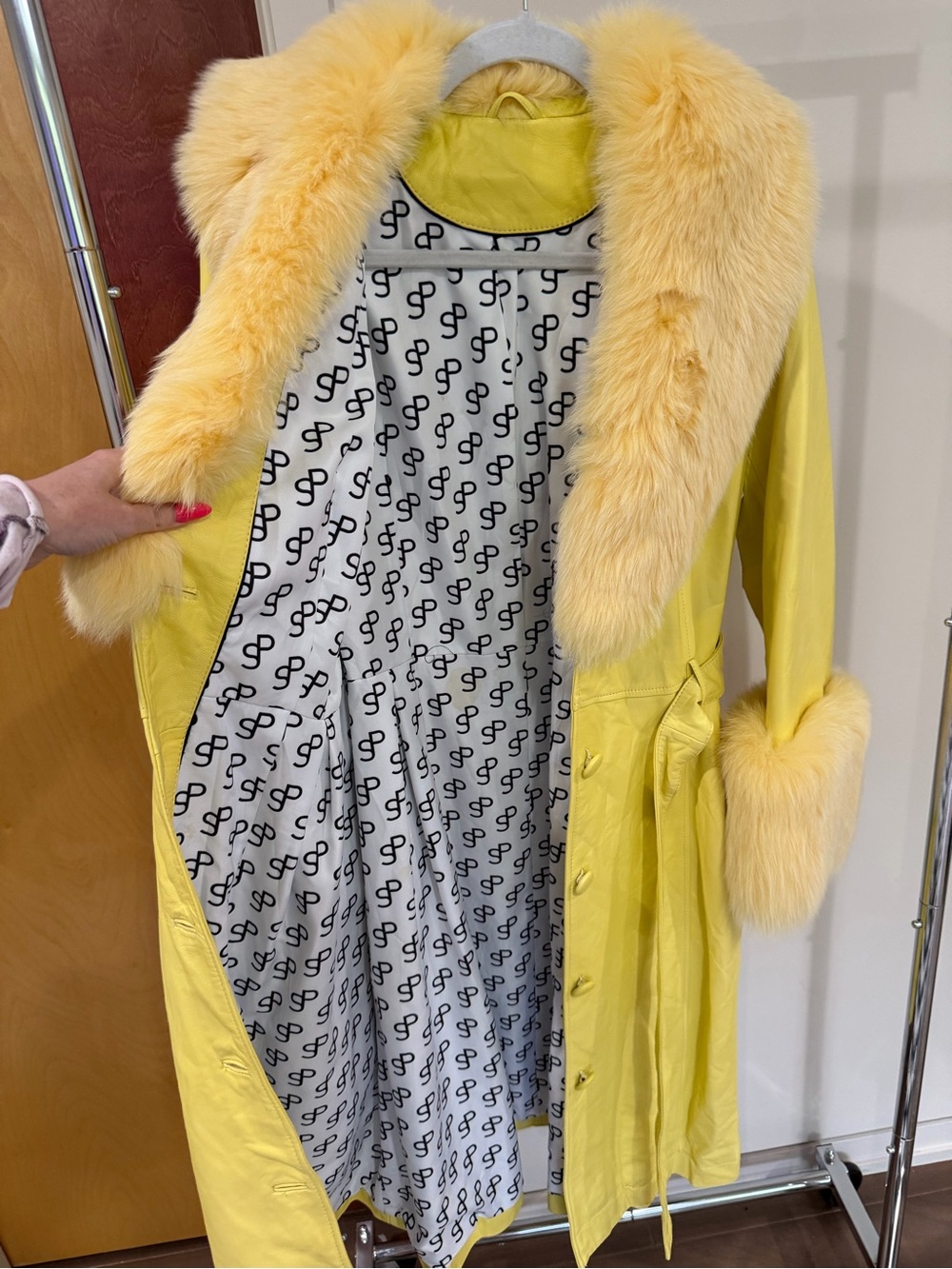 Saks Potts bootleg real leather coat with fox Fur cuffs - Picture 11 of 14